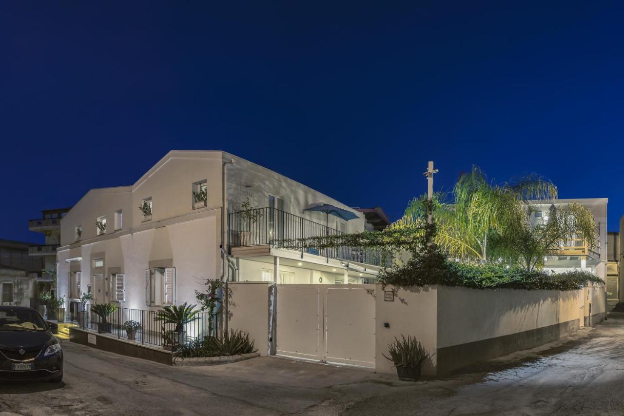 Casa Vacanze "Oceano Mare" Pozzallo Kültér fotó
