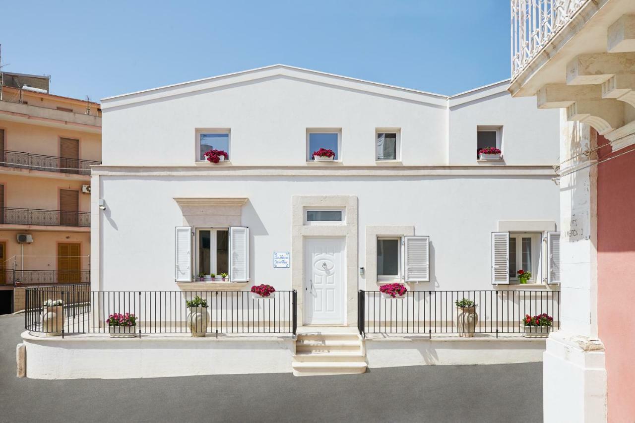 Casa Vacanze "Oceano Mare" Pozzallo Kültér fotó